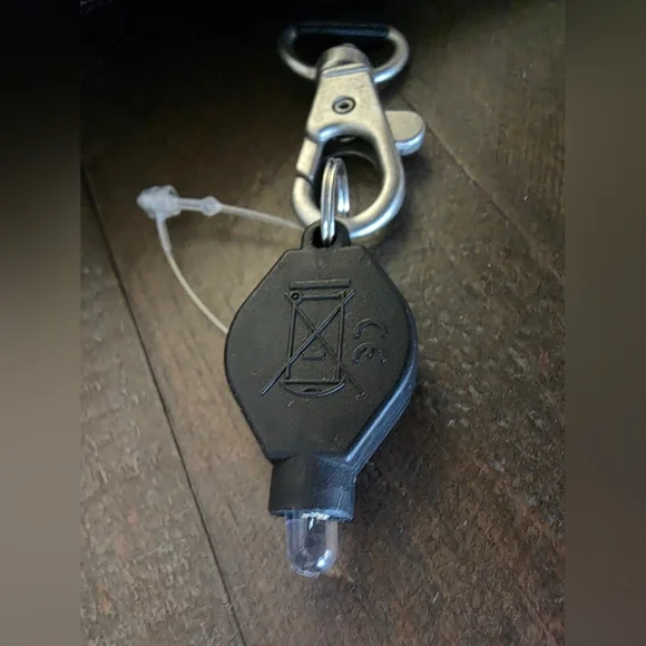 Travelon Anti-Theft Crossbody Bucket Bag In Eggplant Purple - Picture 8 of 10